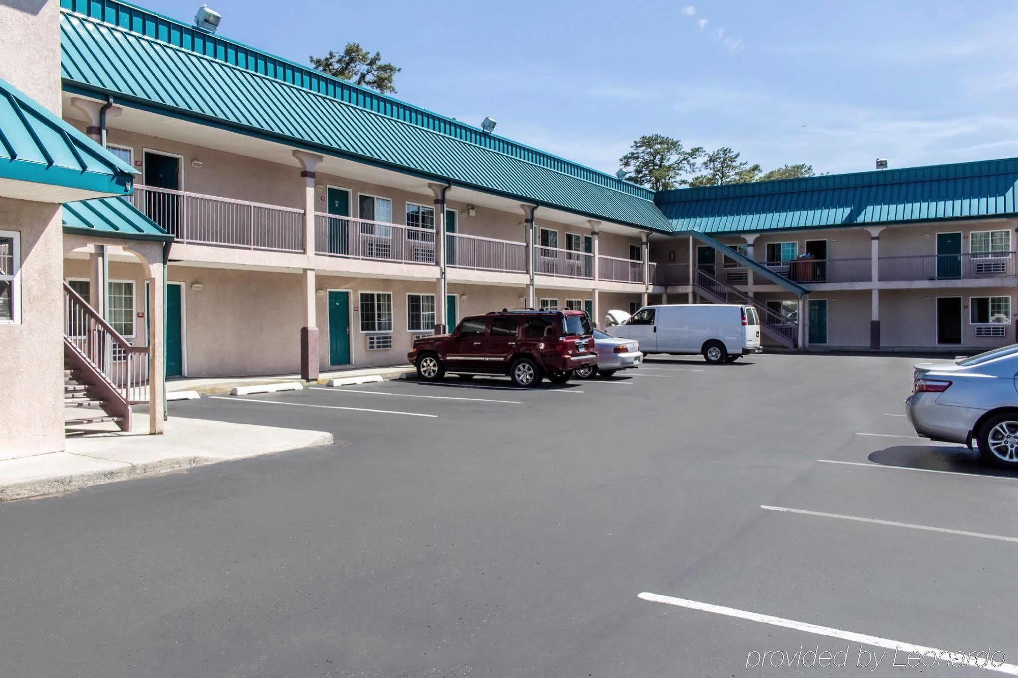 Econo Lodge Absecon Buitenkant foto