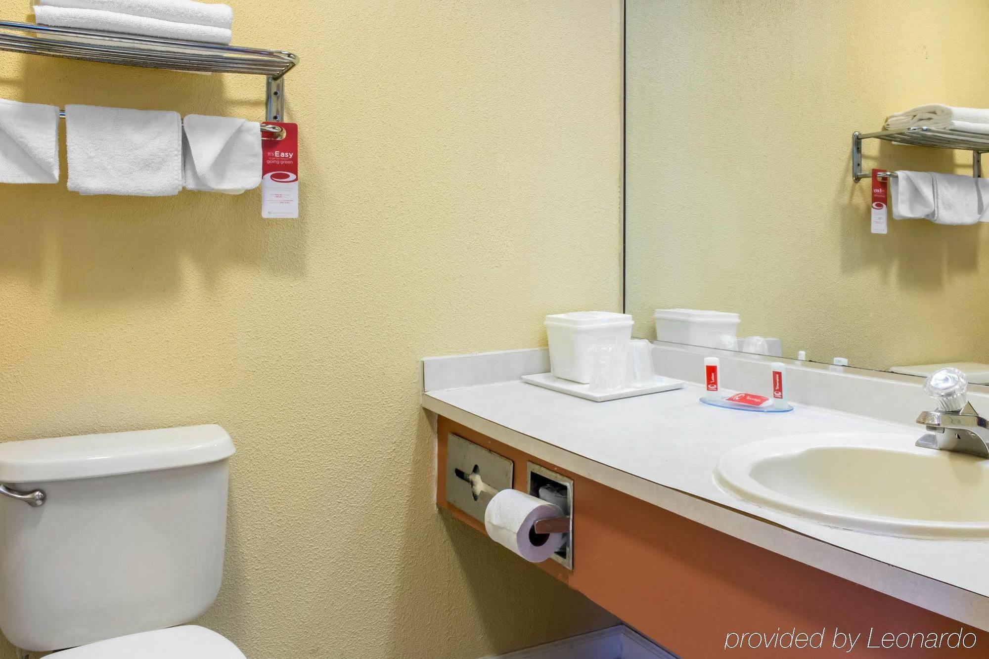Econo Lodge Absecon Buitenkant foto